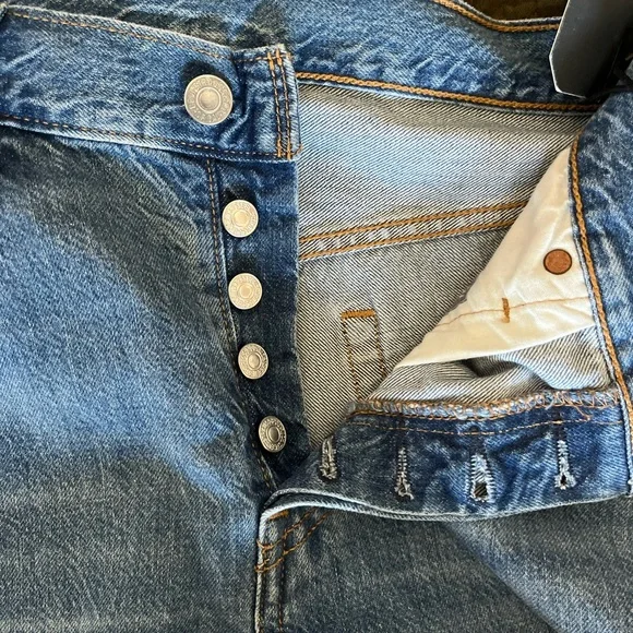 Levis 501s - Picture 4 of 6